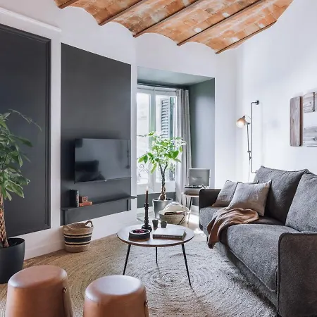 Feliu - 2 Bedrooms In Eixample Dreta Appartement *