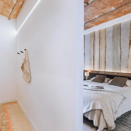 Feliu - 2 Bedrooms In Eixample Dreta Appartamento *