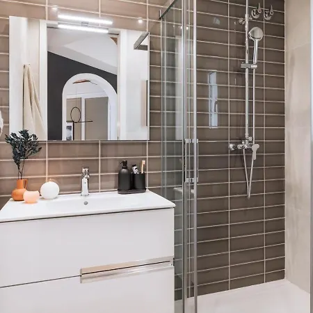 Feliu - 2 Bedrooms In Eixample Dreta Barcelona