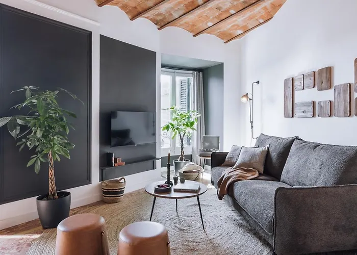 Feliu - 2 Bedrooms In Eixample Dreta Appartement *