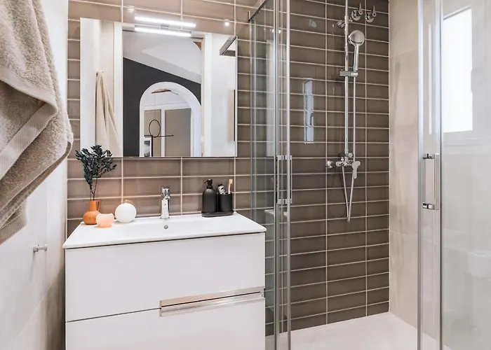Feliu - 2 Bedrooms In Eixample Dreta Barcelone